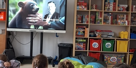 Powiększ grafikę: 25-listopada-2025r-swietliczaki-z-radoscia-swietowaly-dzien-pluszowego-misia-659803.jpg