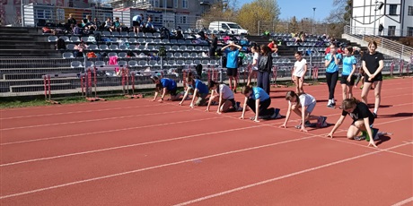 Powiększ grafikę: czwartki-lekkoatletyczne-690215.jpg