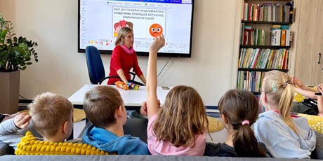 💬📚 „Hejt – a właściwe słowo” – zajęcia w bibliotece szkolnej