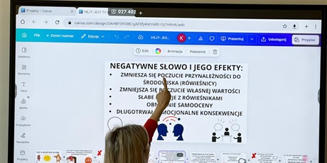 Powiększ grafikę: hejt-a-wlasciwe-slowo-zajecia-w-bibliotece-szkolnej-679141.jpg