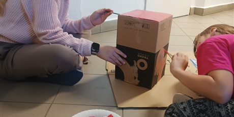 Powiększ grafikę: jak-zawsze-na-wesolo-kreatywne-zajecia-4a-649591.jpg