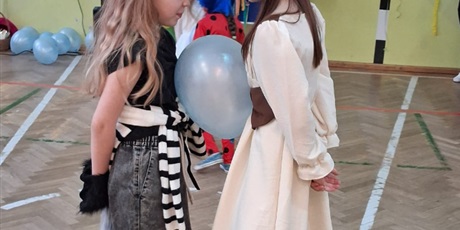 Powiększ grafikę: karnawalowe-szalenstwo-najmlodszych-676527.jpg