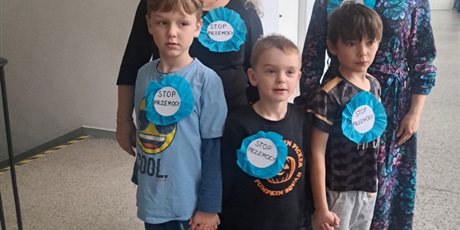 Powiększ grafikę: kiedy-sie-smieje-dziecko-smieje-sie-caly-swiat-659750.jpg