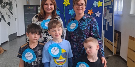 Powiększ grafikę: kiedy-sie-smieje-dziecko-smieje-sie-caly-swiat-659752.jpg