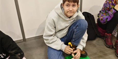 Powiększ grafikę: klasa-vii-a-na-targach-mlodziezy-659890.jpg