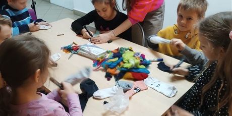 Powiększ grafikę: kolejne-zajecia-z-pania-karolina-668000.jpg