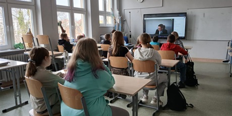 Lekcja online „Cyberbezpieczeństwo w pigułce”.