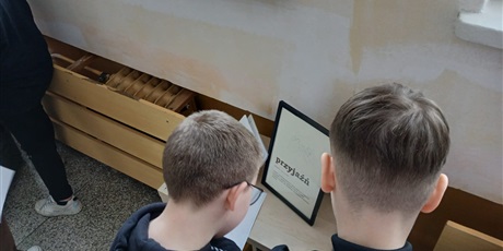 Powiększ grafikę: matematyczna-gra-terenowa-nauka-przez-zabawe-679191.jpg