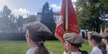 Nasi uczniowie uczestniczyli w uroczystości oddania hołdu poległym nauczycielom!