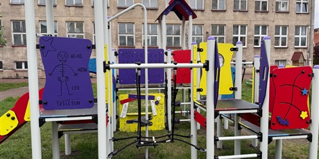 Powiększ grafikę: nowy-plac-zabaw-692917.jpg