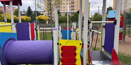 Powiększ grafikę: nowy-plac-zabaw-692922.jpg