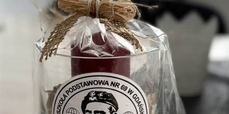 Powiększ grafikę: pamietamy-i-laczymy-sie-z-gdanskiem-nie-chcemy-hejtu-585310.jpg