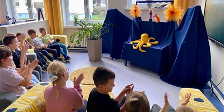 Powiększ grafikę: przedstawienie-teatralne-657159.jpg