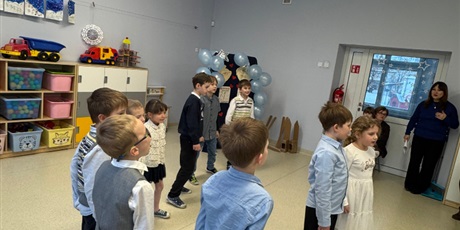 Powiększ grafikę: przedszkolne-serca-dla-babc-i-dziadkow-676507.jpg