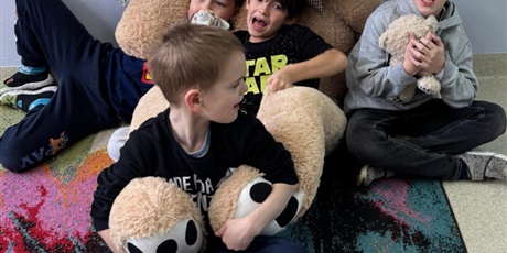 Powiększ grafikę: swiatowy-dzien-misia-w-zerowce-659874.jpg