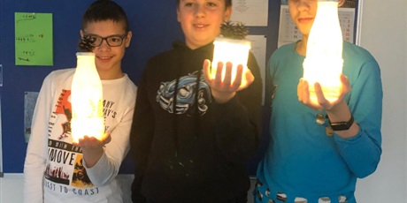 Powiększ grafikę: uczniowie-wykonali-piekne-lampiony-668105.jpg