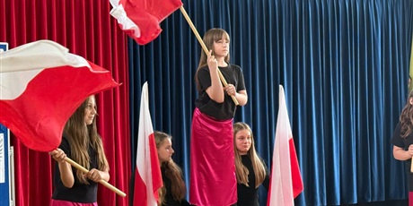 Uroczysty apel z okazji Święta Konstytucji 3 Maja