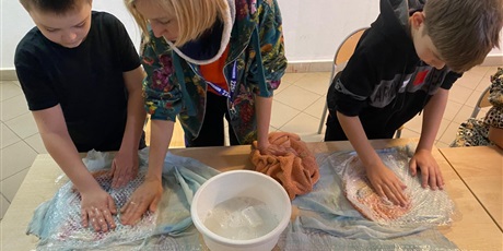 Powiększ grafikę: w-ostatni-czwartek-zakonczylismy-warsztaty-z-filcu-657139.jpg