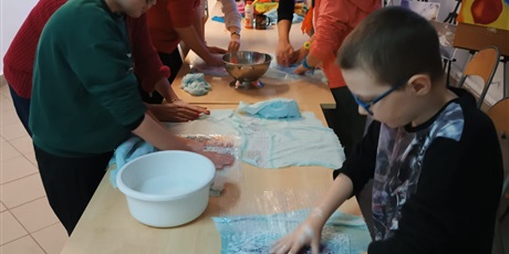 Powiększ grafikę: w-ostatni-czwartek-zakonczylismy-warsztaty-z-filcu-657144.jpg