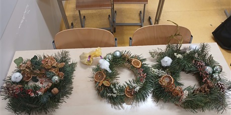 🎄✨ W ostatnią środę w naszej świetlicy zrobiło się naprawdę świątecznie!