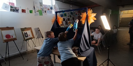 Powiększ grafikę: warsztaty-artystyczne-z-udzialem-ksiazki-niesamowite-przygody-dziesieciu-skarpetek-670296.jpg