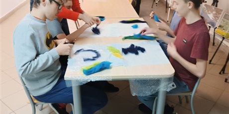 Powiększ grafikę: warsztaty-z-filcowania-657208.jpg