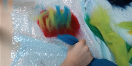 Powiększ grafikę: warsztaty-z-filcowania-657213.jpg