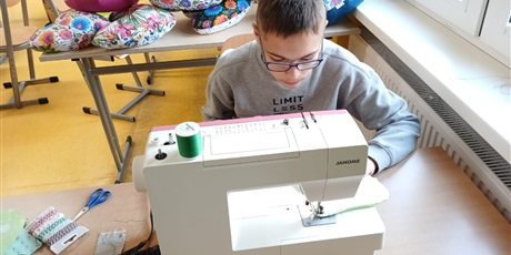 Powiększ grafikę: wtorkowa-kreatywna-magia-w-naszej-swietlicy-657183.jpg