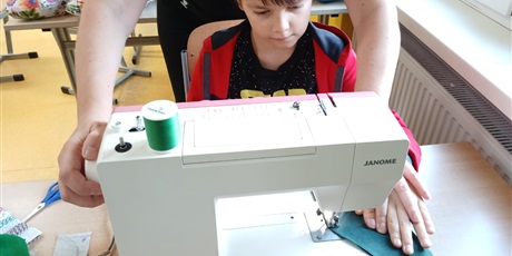 Powiększ grafikę: wtorkowa-kreatywna-magia-w-naszej-swietlicy-657184.jpg