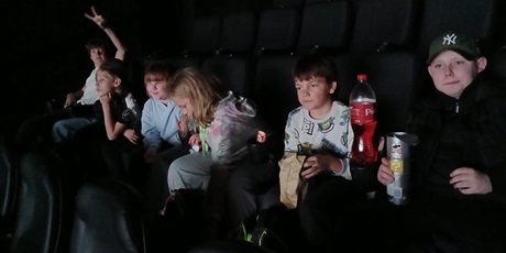 Wyjście do kina na film animowany „Koszmarek”