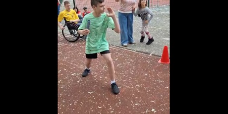 Zawody lekkoateltycvzne. Sukcesy naszych uczniów Brawo 👏👏👏