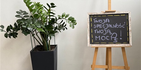 Powiększ grafikę: .Kalejdoskop naszej „Zielonki” – tradycja, rozwój, kreatywność, relacje i nowoczesność – zobacz, ile się u nas dzieje i poczuj klimat szkoły”!