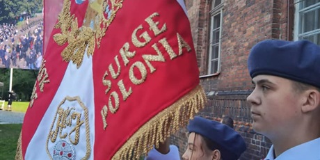 Nasz sztandar reprezentował naszą szkołę podczas uroczystości ku czci Obrońców Poczty Gdańskiej