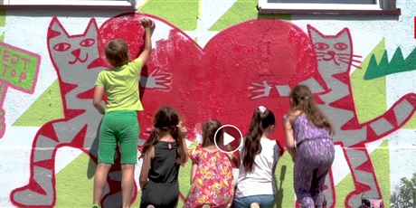 Walczmy z hejtem. Mural połączył dzieci i artystów …